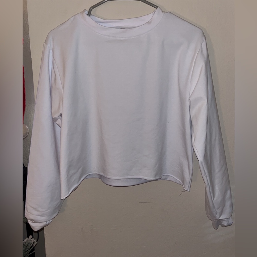 White crop top